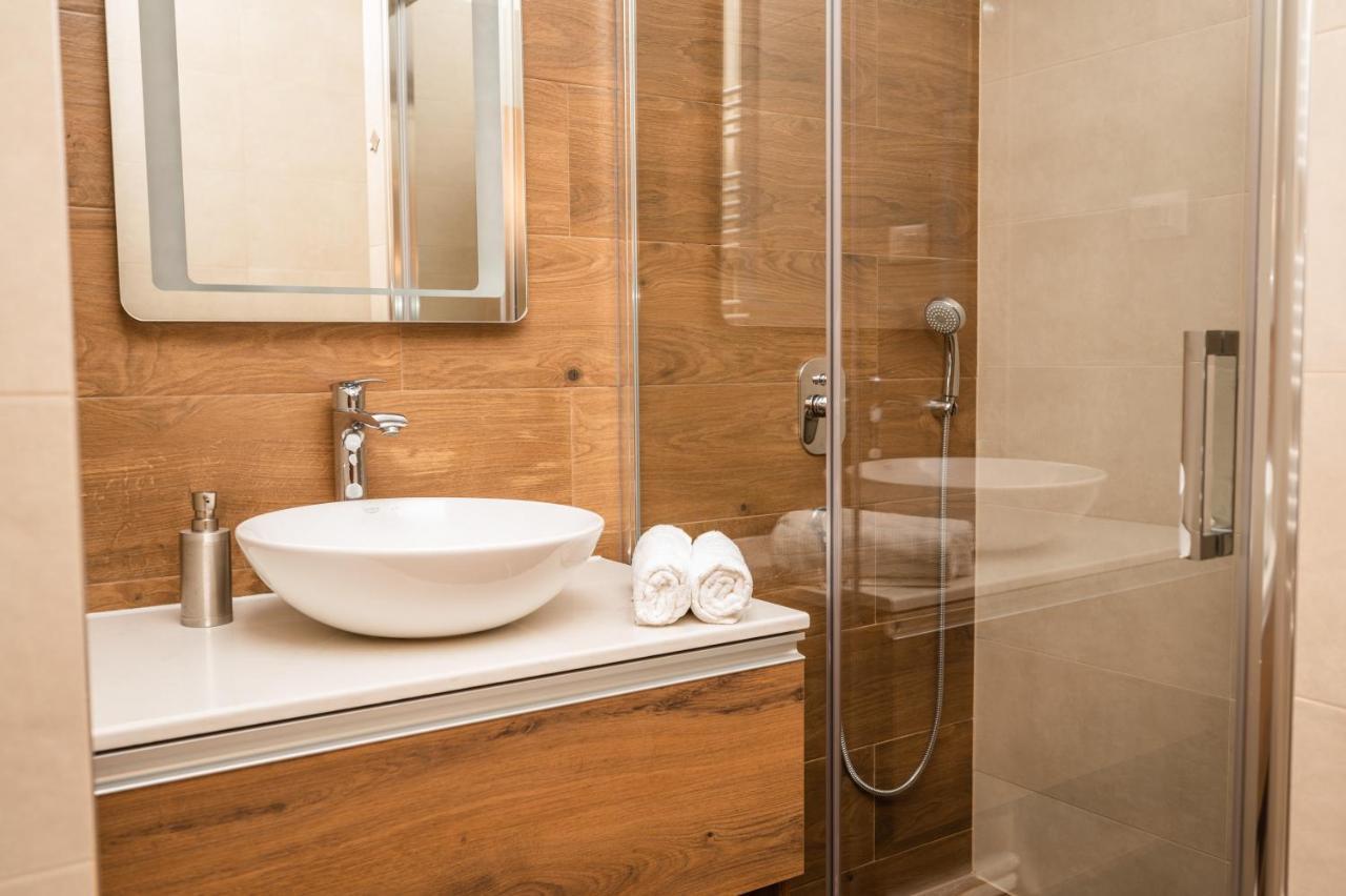 Modern And Bright Apartments - Main Street Sarajevo Luaran gambar