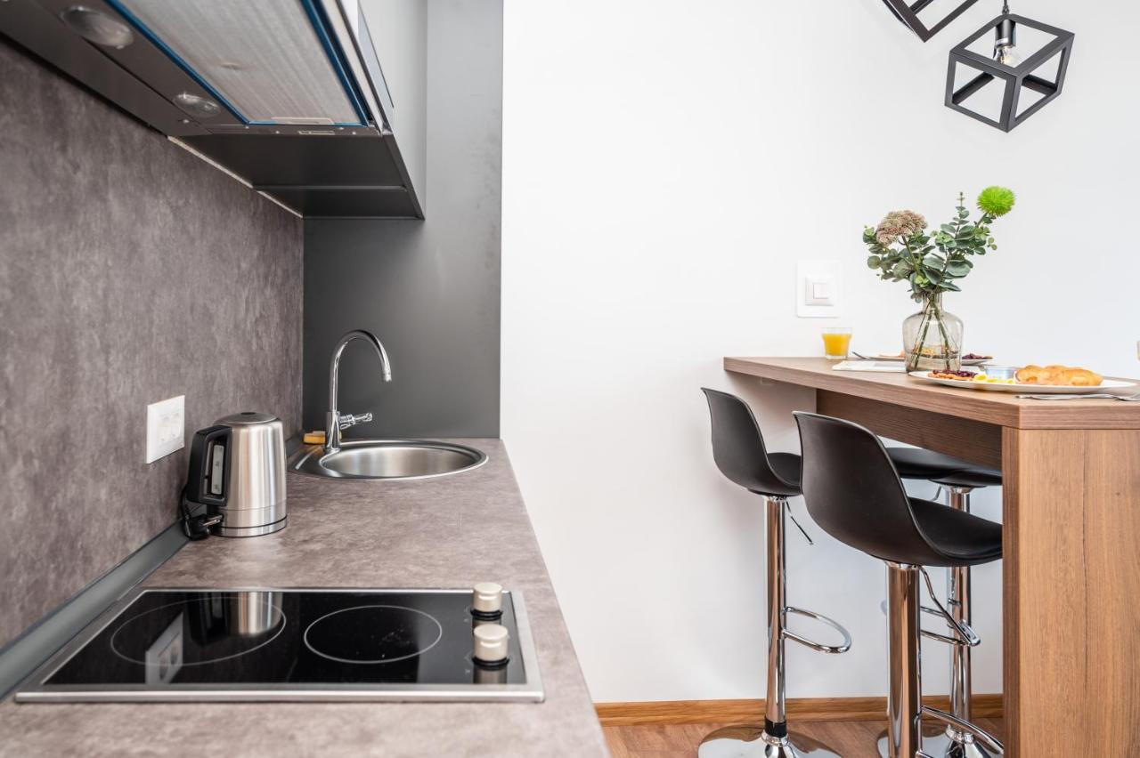 Modern And Bright Apartments - Main Street Sarajevo Luaran gambar
